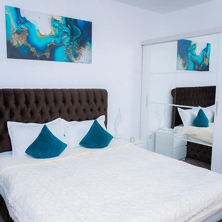 Elysian Urbanscape Brown, 2 Rooms, Near Bucharest Chiajna 외부 사진