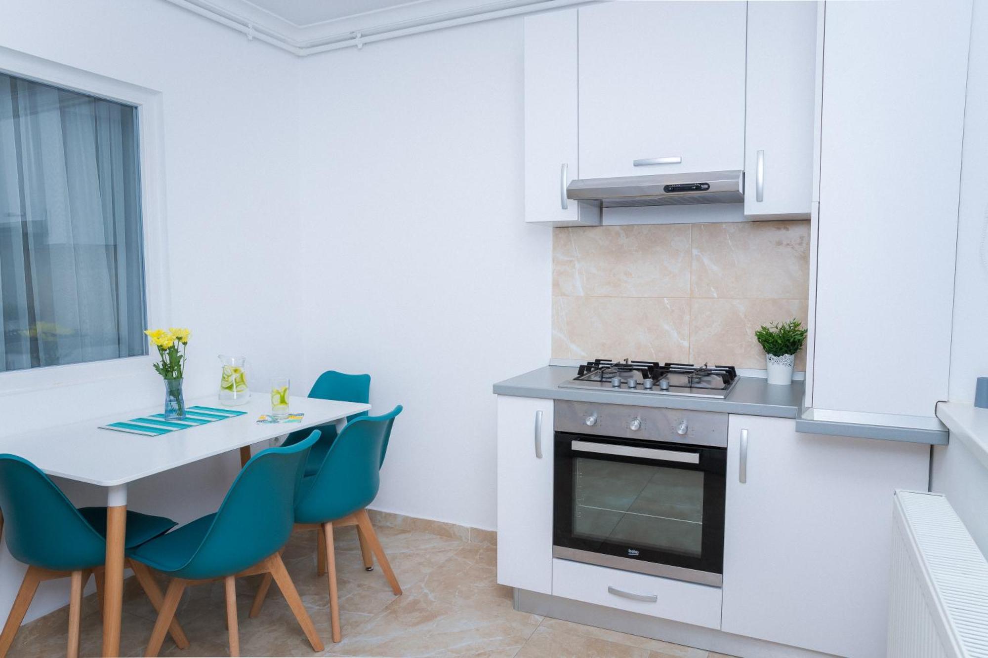 Elysian Urbanscape Brown, 2 Rooms, Near Bucharest Chiajna 외부 사진